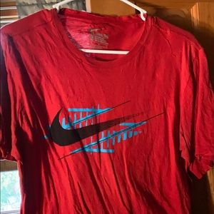 Men’s Nike t-shirt